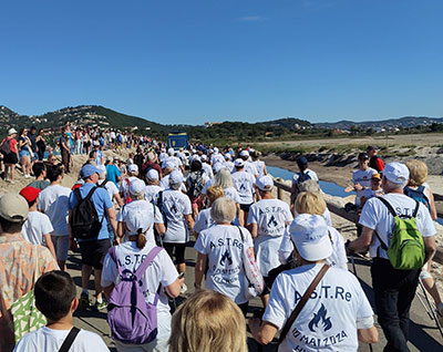 L'ASTRE S'ILLUMINE AU PASSAGE DE LA FLAMME À HYÈRES