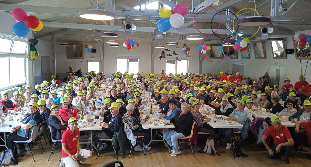 À l’heure du repas avec les casquettes !