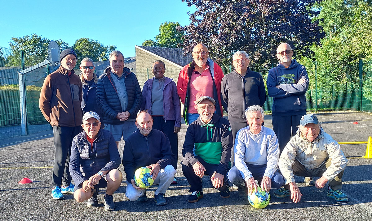 NOUVEAU À CONCARNEAU : LE FOOT EN MARCHANT